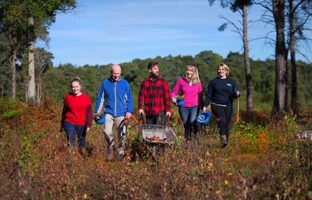 Volunteer work party on heathland - Main vols web page